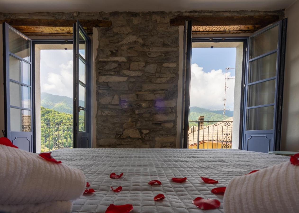 Ca Piodee Bed and Breakfast Faggeto Lario Exteriör bild