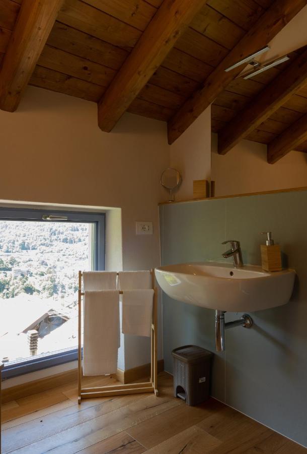 Ca Piodee Bed and Breakfast Faggeto Lario Exteriör bild