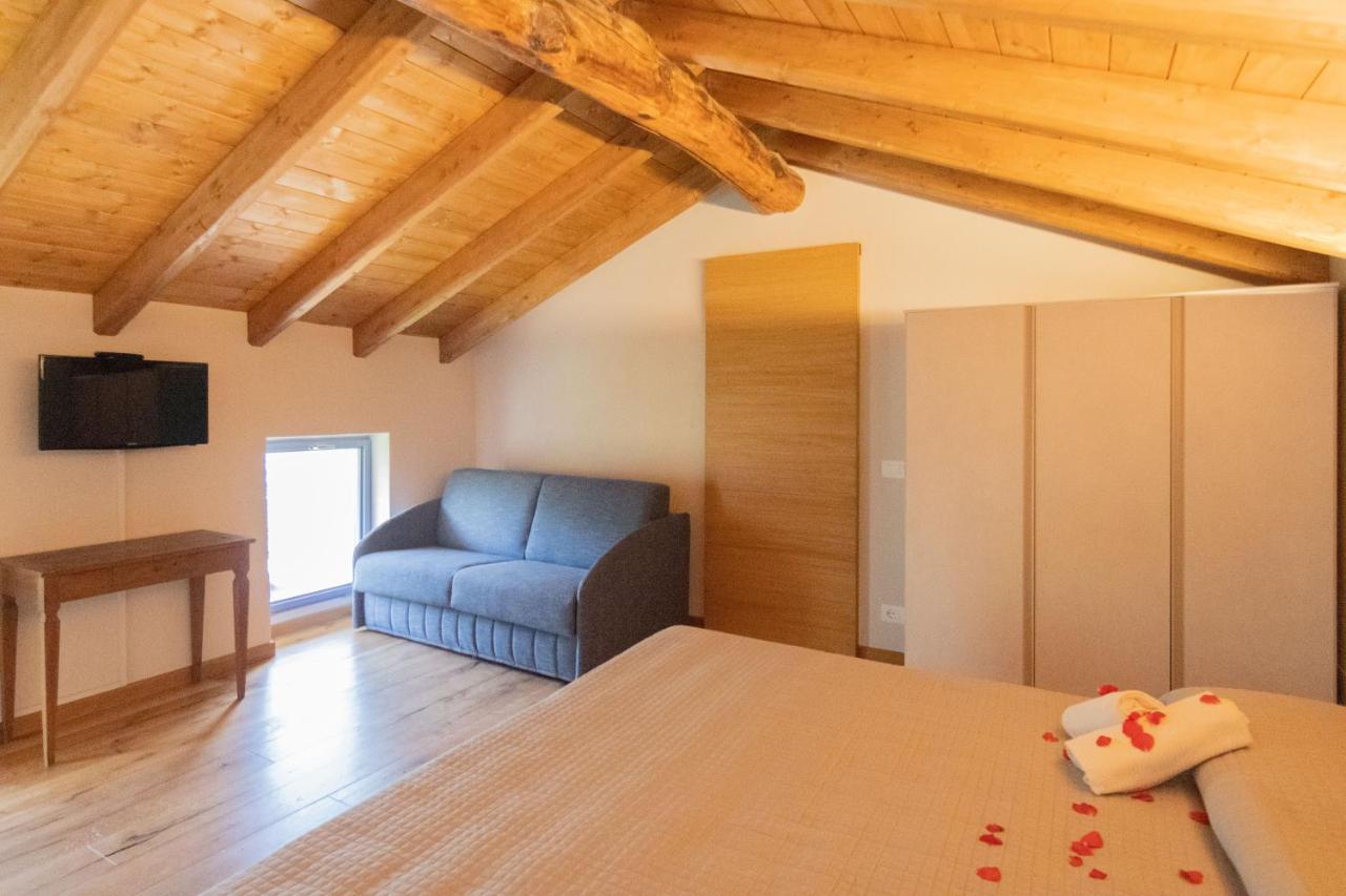 Ca Piodee Bed and Breakfast Faggeto Lario Exteriör bild