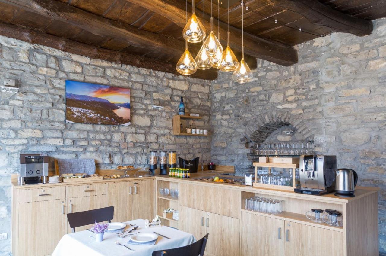 Ca Piodee Bed and Breakfast Faggeto Lario Exteriör bild