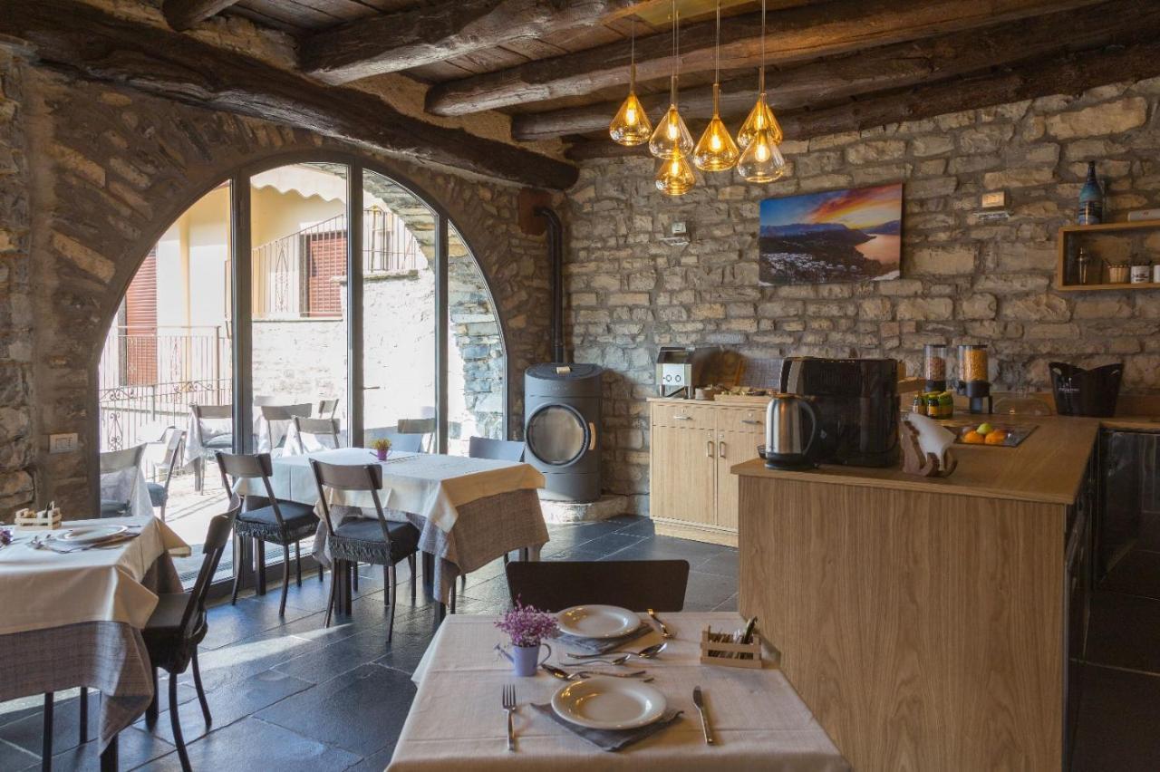 Ca Piodee Bed and Breakfast Faggeto Lario Exteriör bild